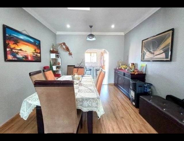 4 BEDROOM HOUSE FOR SALE IN PRIMROSE HILL